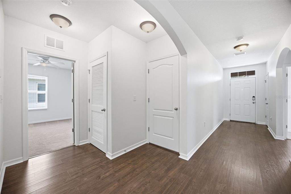 На продажу: $399,000 (4 спален, 2 ванн, 1846 Квадратных фут)