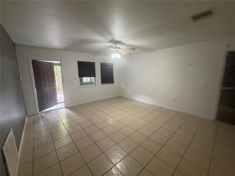 For Sale: $185,500 (3 beds, 2 baths, 1232 Square Feet)