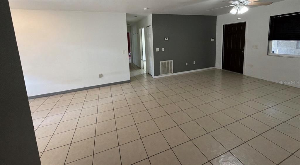 For Sale: $185,500 (3 beds, 2 baths, 1232 Square Feet)
