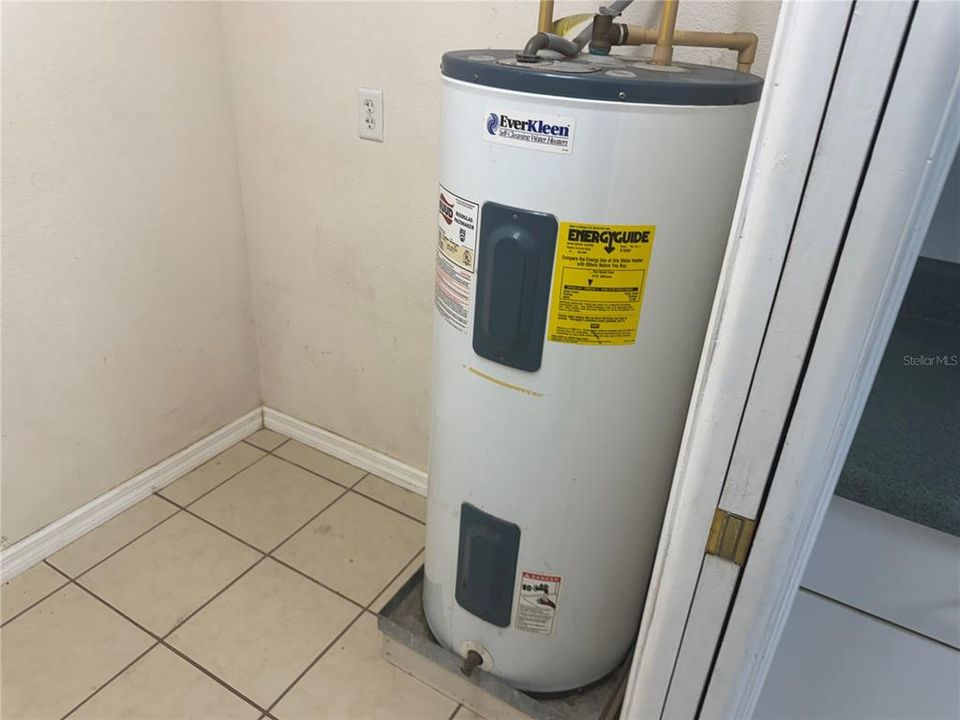 For Sale: $185,500 (3 beds, 2 baths, 1232 Square Feet)