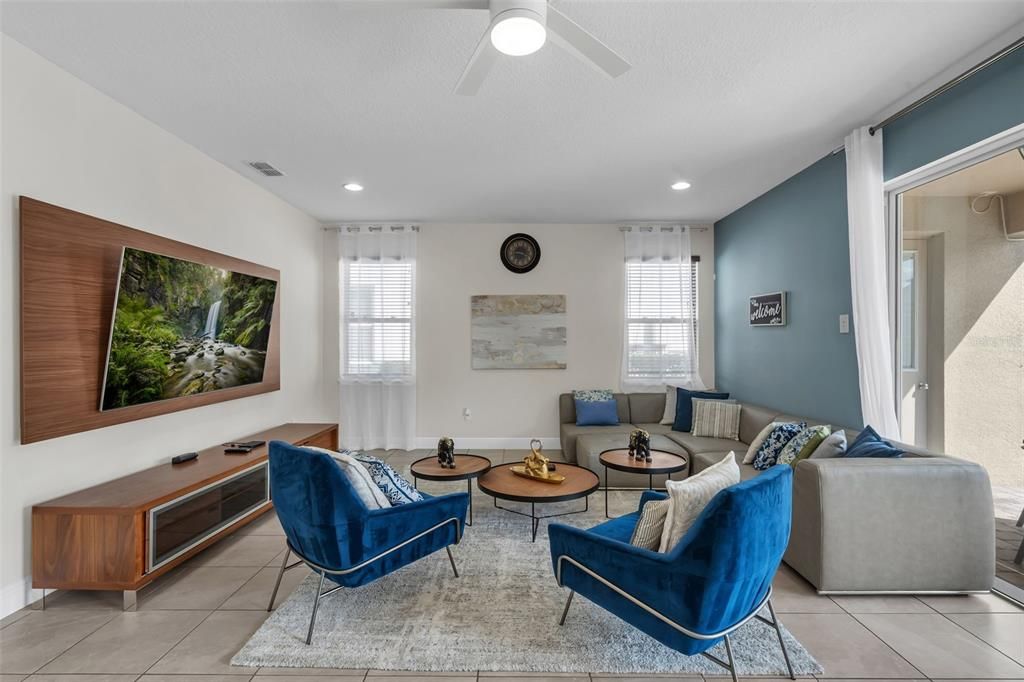 En Venta: $640,000 (6 camas, 5 baños, 2921 Pies cuadrados)