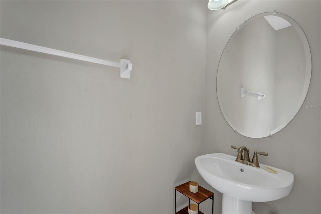 En Venta: $640,000 (6 camas, 5 baños, 2921 Pies cuadrados)