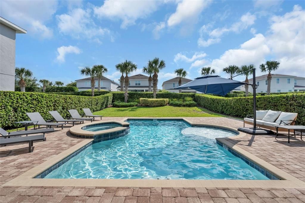 En Venta: $640,000 (6 camas, 5 baños, 2921 Pies cuadrados)