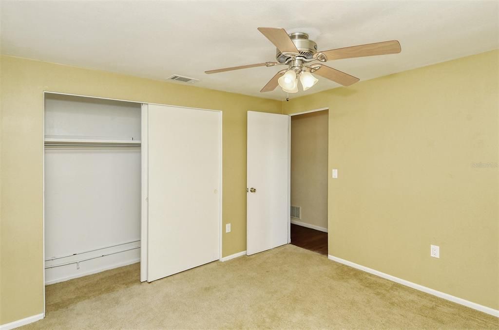 В аренду: $2,400 (3 спален, 2 ванн, 1402 Квадратных фут)