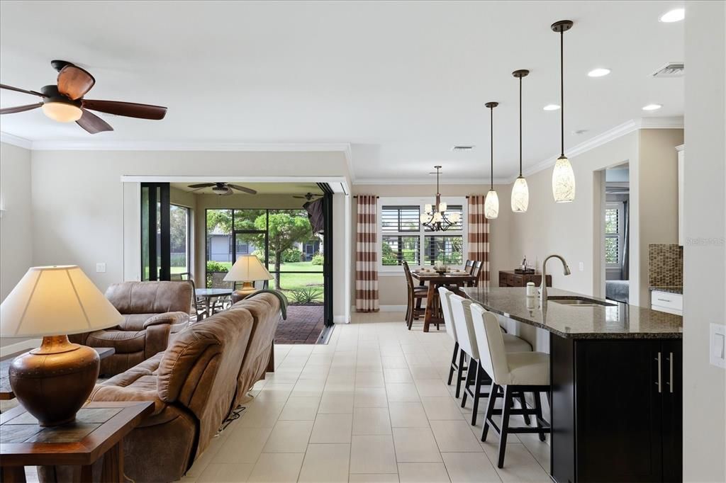 En Venta: $619,000 (2 camas, 2 baños, 1833 Pies cuadrados)