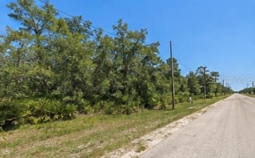 En Venta: $13,000 (0.24 acres)