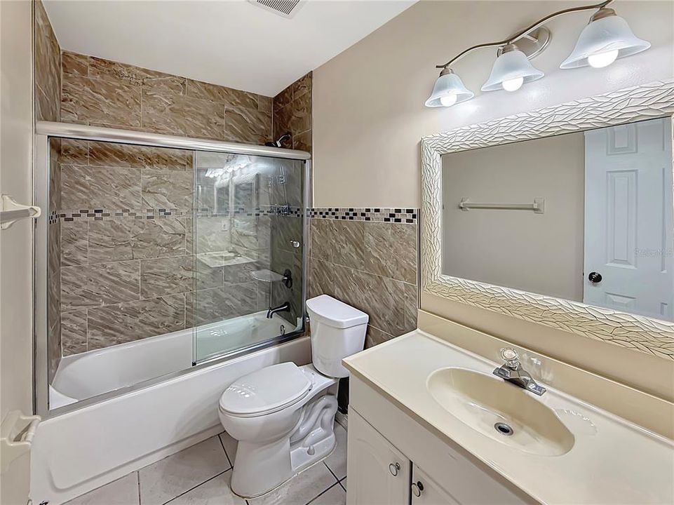На продажу: $315,000 (3 спален, 2 ванн, 1238 Квадратных фут)