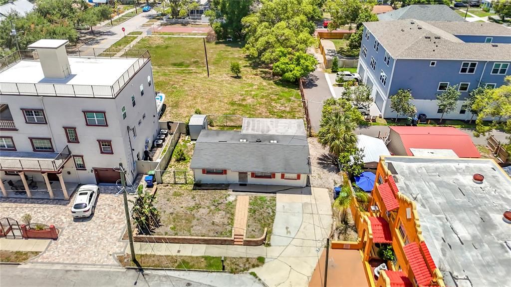 For Sale: $1,150,000 (0.22 acres)