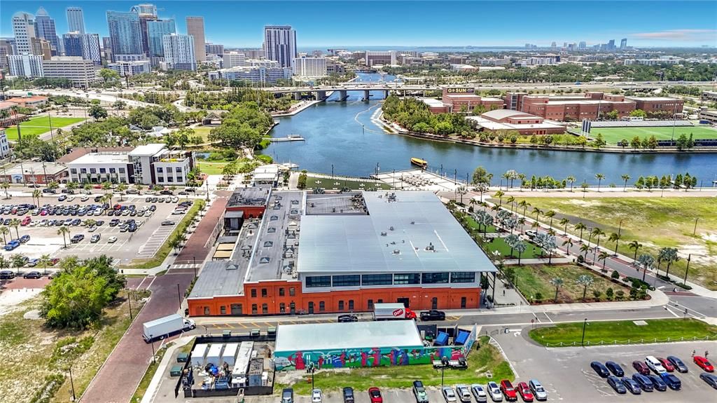 For Sale: $1,150,000 (0.22 acres)