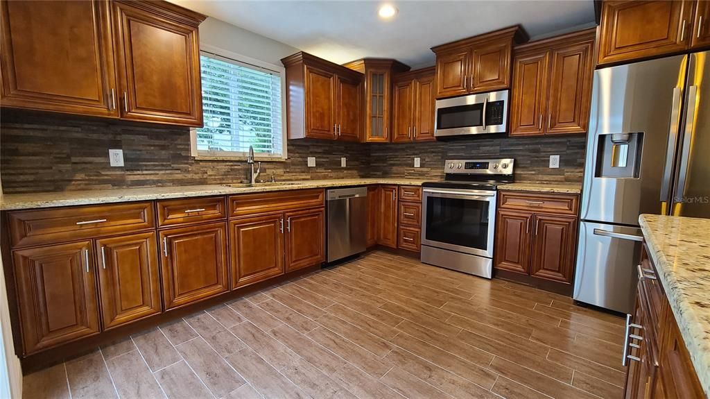 For Rent: $2,900 (4 beds, 2 baths, 1797 Square Feet)