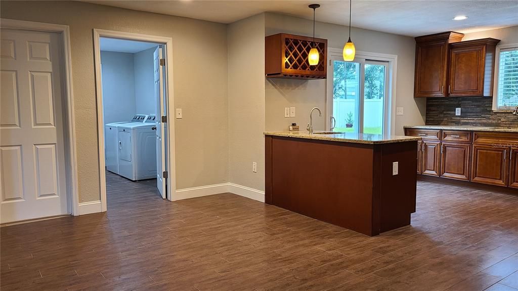 For Rent: $2,900 (4 beds, 2 baths, 1797 Square Feet)