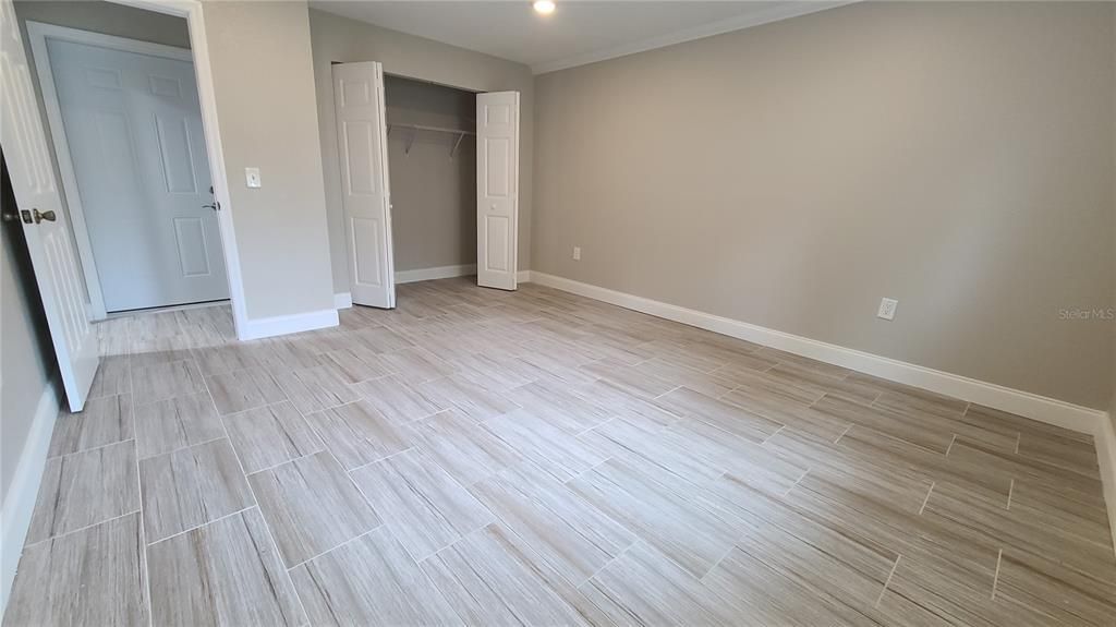 For Rent: $2,900 (4 beds, 2 baths, 1797 Square Feet)