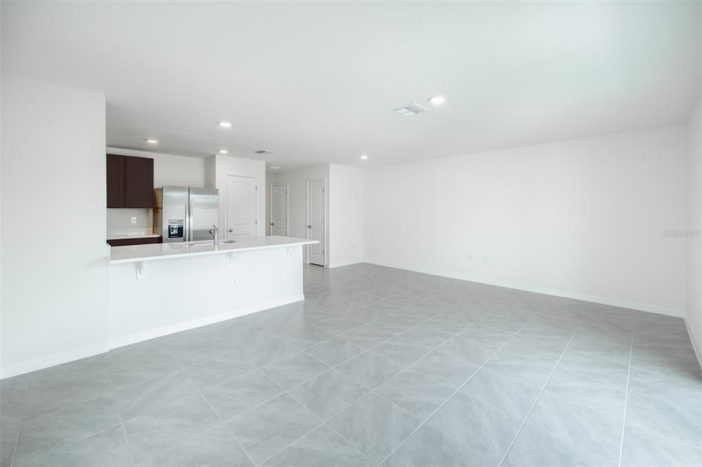 For Rent: $1,645 (3 beds, 2 baths, 1505 Square Feet)