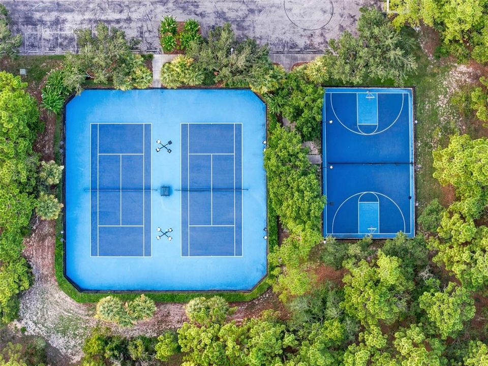 На продажу: $450,000 (5 спален, 3 ванн, 2551 Квадратных фут)
