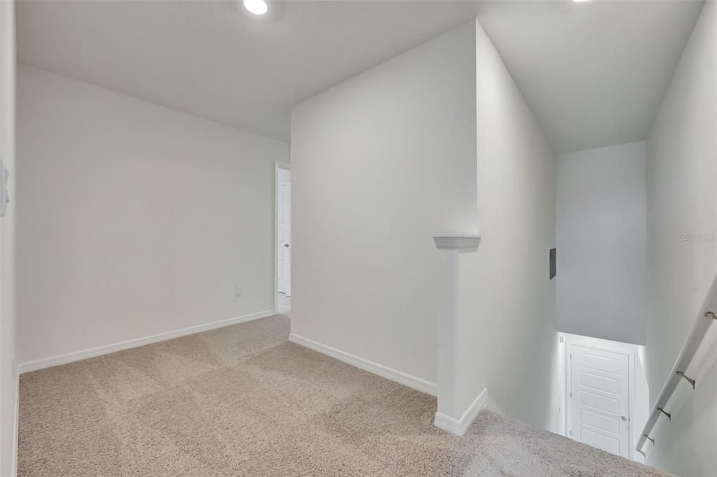 En Venta: $406,990 (4 camas, 3 baños, 2725 Pies cuadrados)