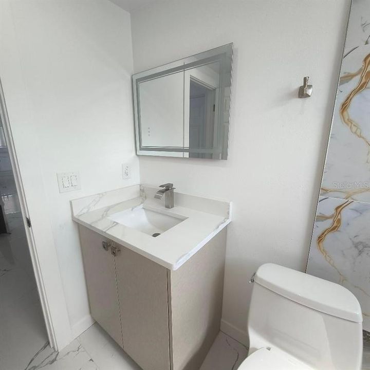 На продажу: $549,900 (4 спален, 3 ванн, 1505 Квадратных фут)