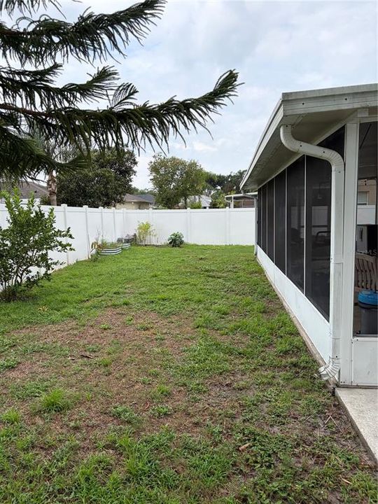 For Rent: $2,300 (3 beds, 2 baths, 1254 Square Feet)