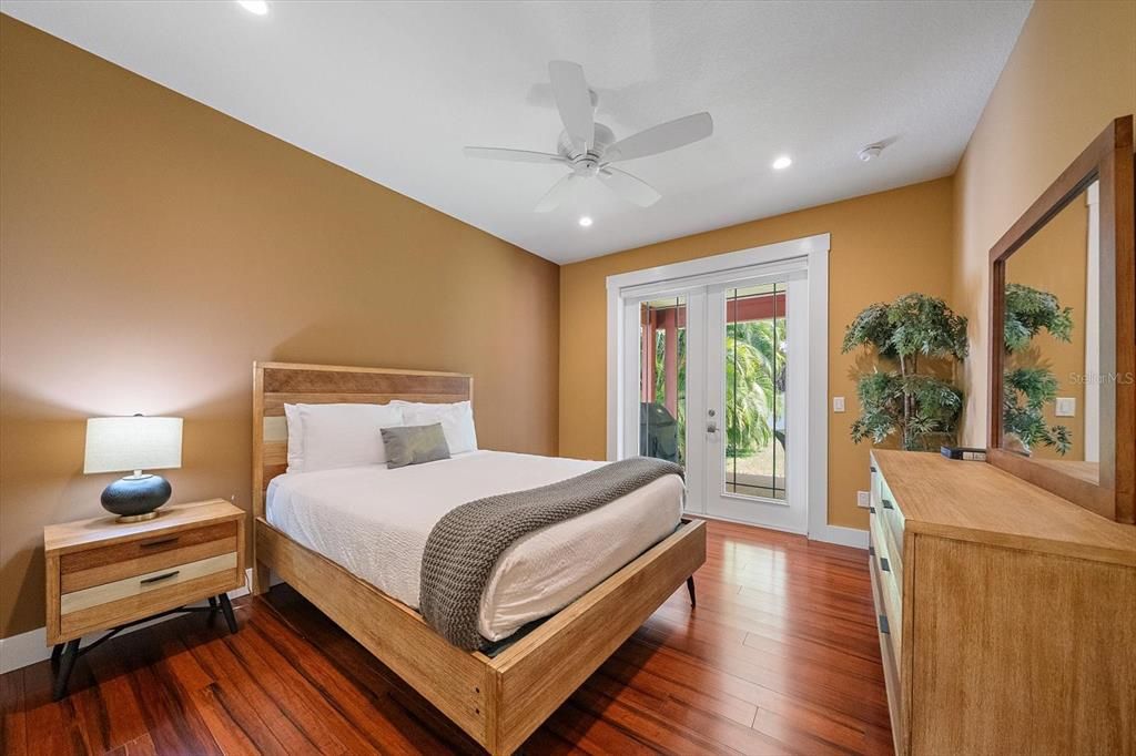 На продажу: $1,500,000 (3 спален, 2 ванн, 2126 Квадратных фут)