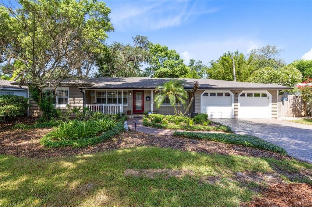 For Sale: $699,000 (3 beds, 2 baths, 1497 Square Feet)