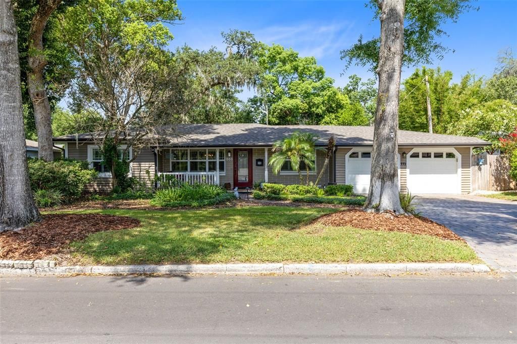 For Sale: $699,000 (3 beds, 2 baths, 1497 Square Feet)