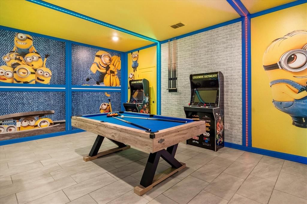 En Venta: $989,000 (9 camas, 5 baños, 4289 Pies cuadrados)