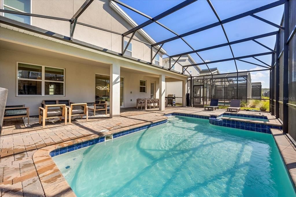 En Venta: $989,000 (9 camas, 5 baños, 4289 Pies cuadrados)