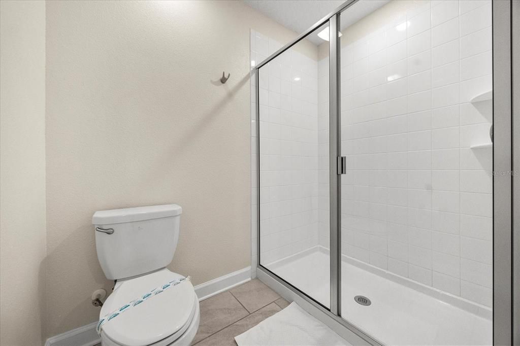 En Venta: $989,000 (9 camas, 5 baños, 4289 Pies cuadrados)