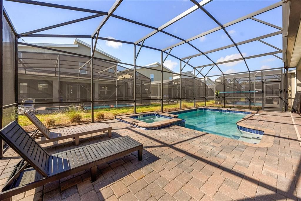 En Venta: $989,000 (9 camas, 5 baños, 4289 Pies cuadrados)