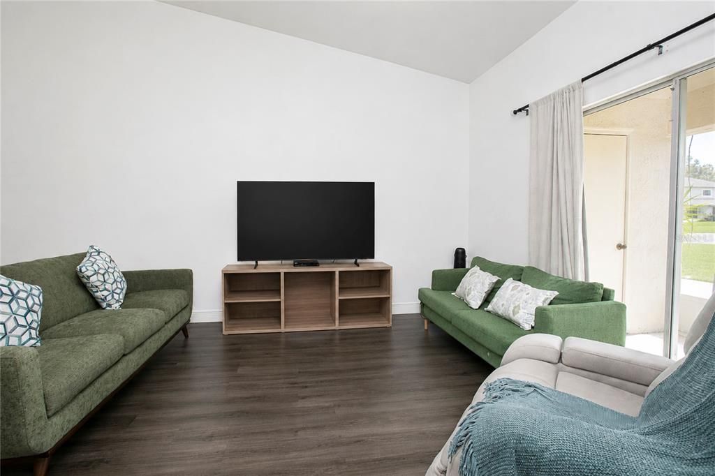 En Venta: $289,999 (3 camas, 2 baños, 1163 Pies cuadrados)