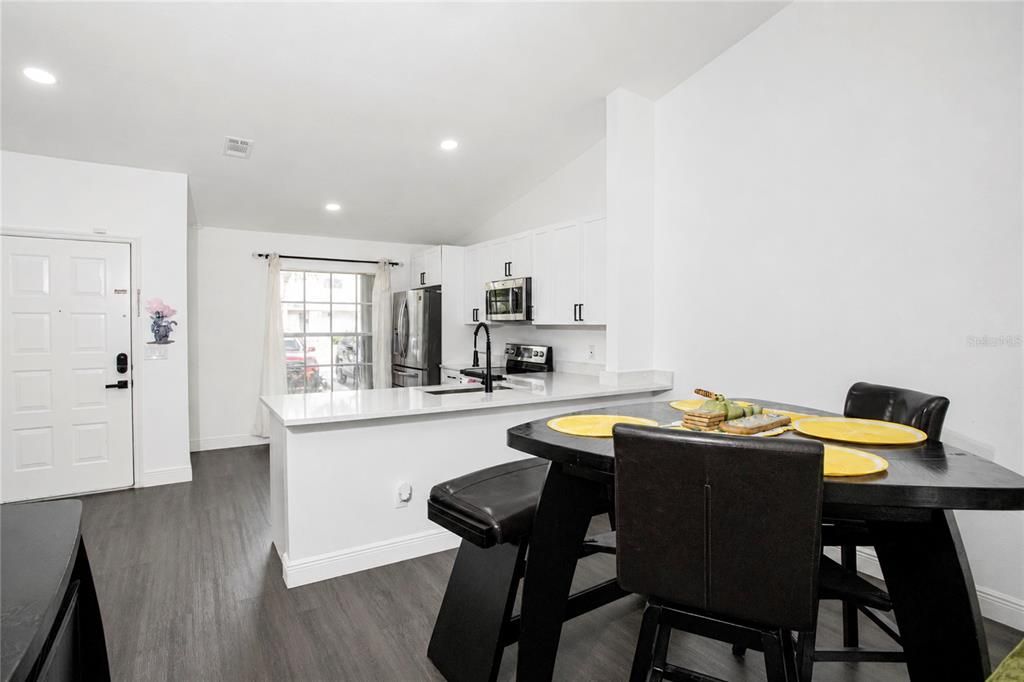 En Venta: $289,999 (3 camas, 2 baños, 1163 Pies cuadrados)