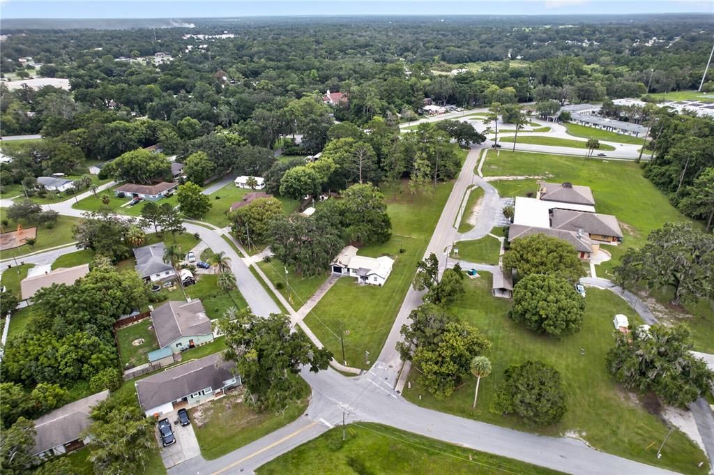 For Sale: $224,900 (2 beds, 1 baths, 932 Square Feet)