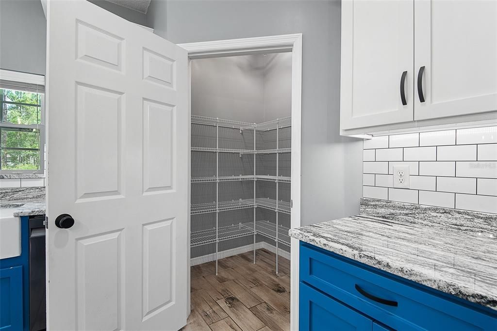 En Venta: $364,990 (3 camas, 2 baños, 1563 Pies cuadrados)