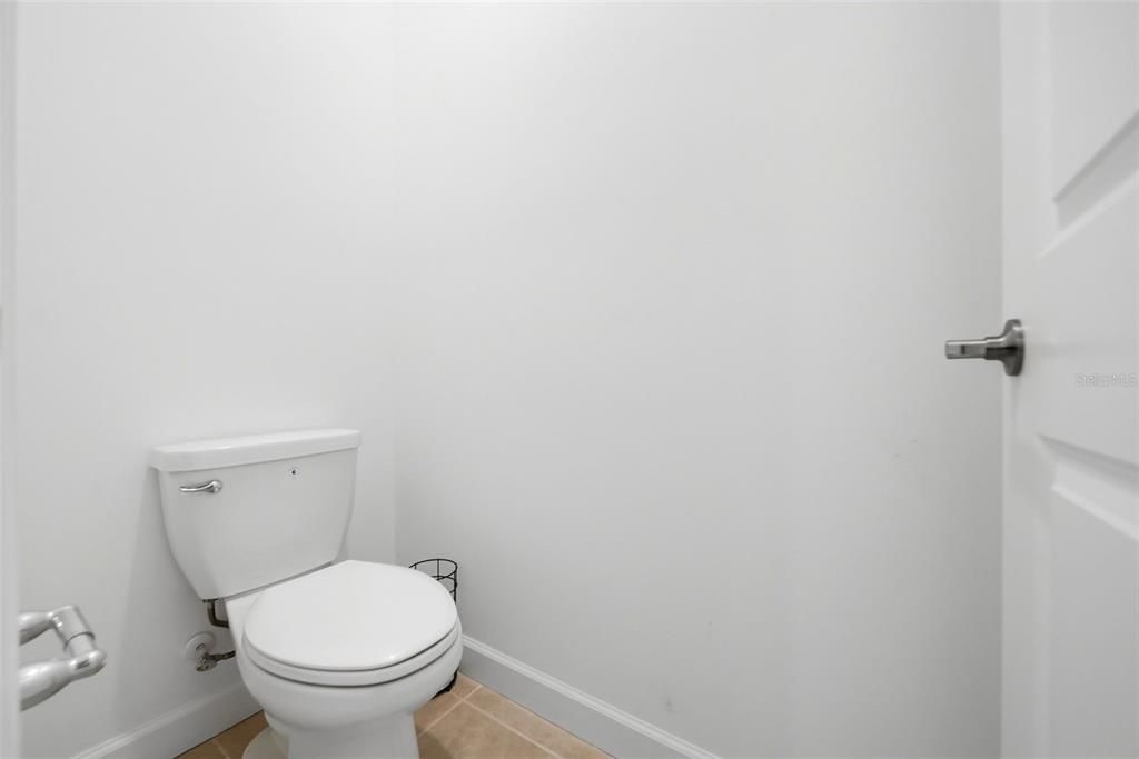 На продажу: $290,000 (3 спален, 2 ванн, 1794 Квадратных фут)