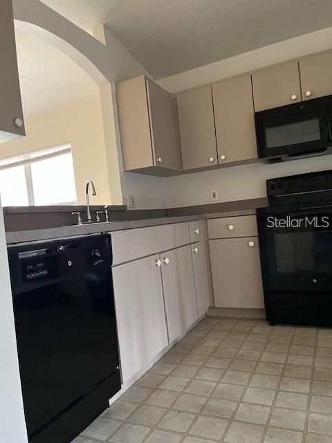 В аренду: $1,895 (3 спален, 2 ванн, 1574 Квадратных фут)
