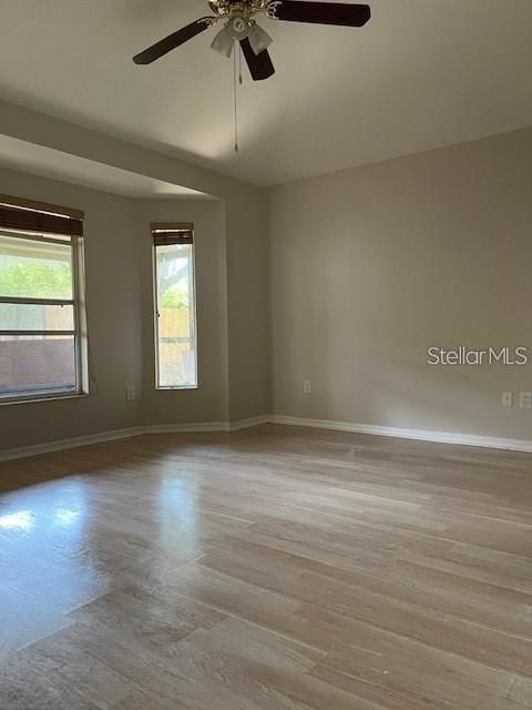 В аренду: $1,895 (3 спален, 2 ванн, 1574 Квадратных фут)