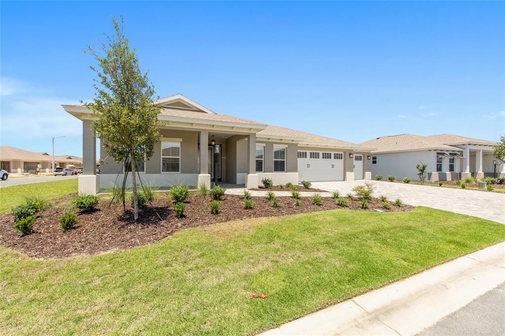 En Venta: $559,820 (3 camas, 3 baños, 2211 Pies cuadrados)