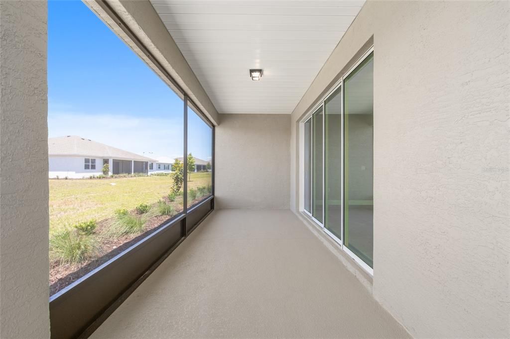 En Venta: $559,820 (3 camas, 3 baños, 2211 Pies cuadrados)