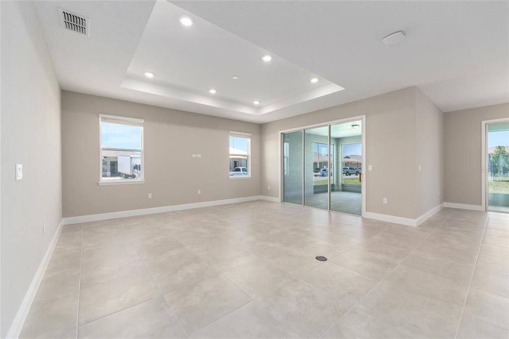 En Venta: $559,820 (3 camas, 3 baños, 2211 Pies cuadrados)