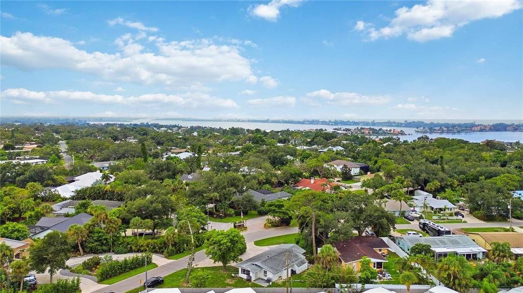 For Sale: $350,000 (2 beds, 2 baths, 1100 Square Feet)