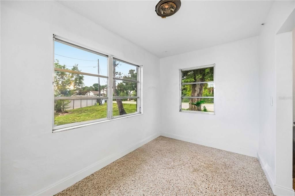 For Sale: $350,000 (2 beds, 2 baths, 1100 Square Feet)