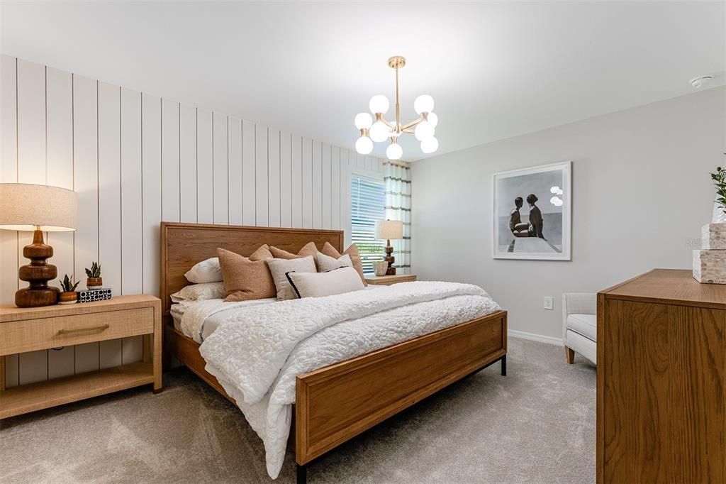 For Sale: $289,499 (5 beds, 2 baths, 2112 Square Feet)