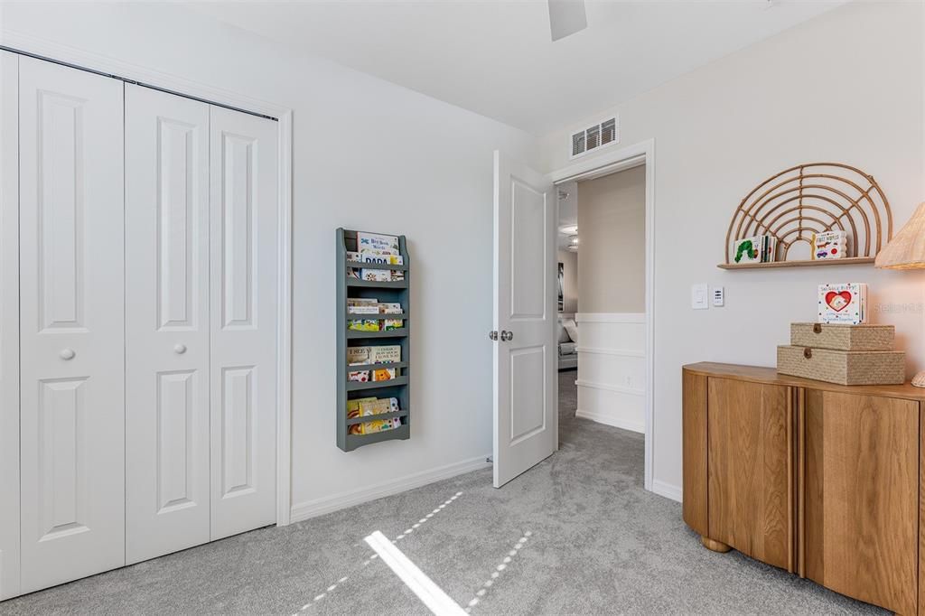 For Sale: $289,499 (5 beds, 2 baths, 2112 Square Feet)