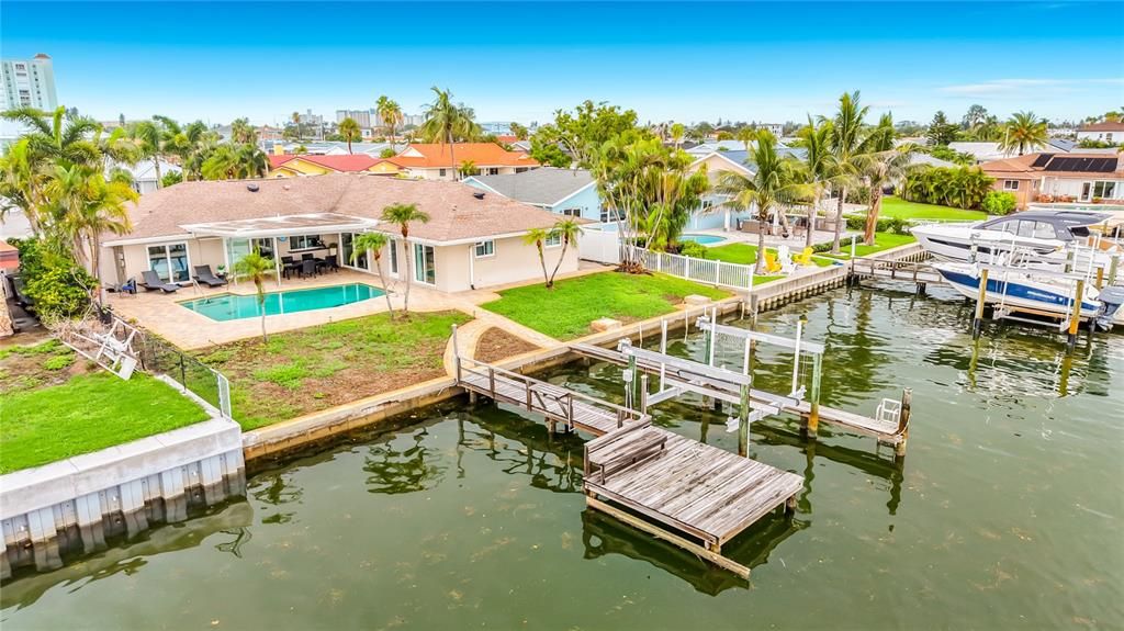En Venta: $1,400,000 (4 camas, 3 baños, 1977 Pies cuadrados)