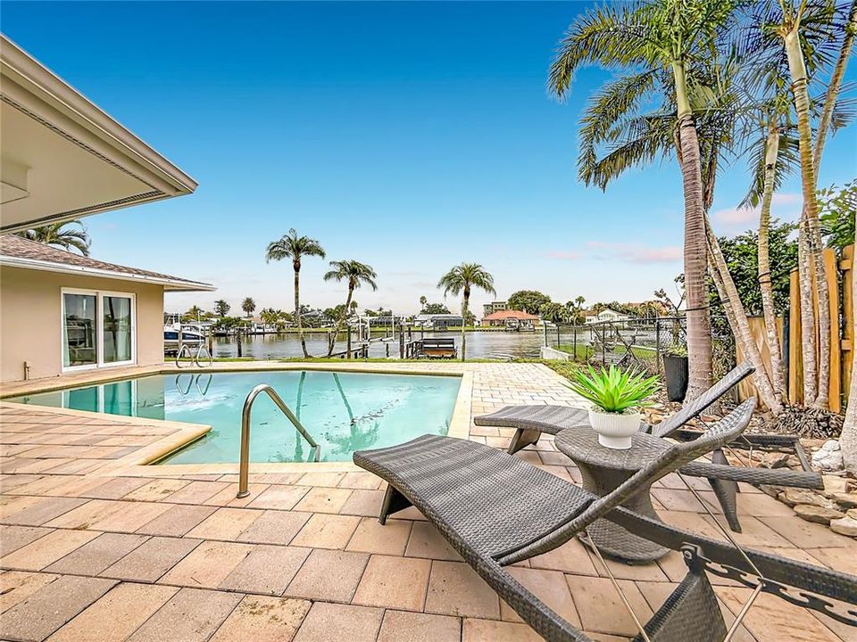 En Venta: $1,400,000 (4 camas, 3 baños, 1977 Pies cuadrados)