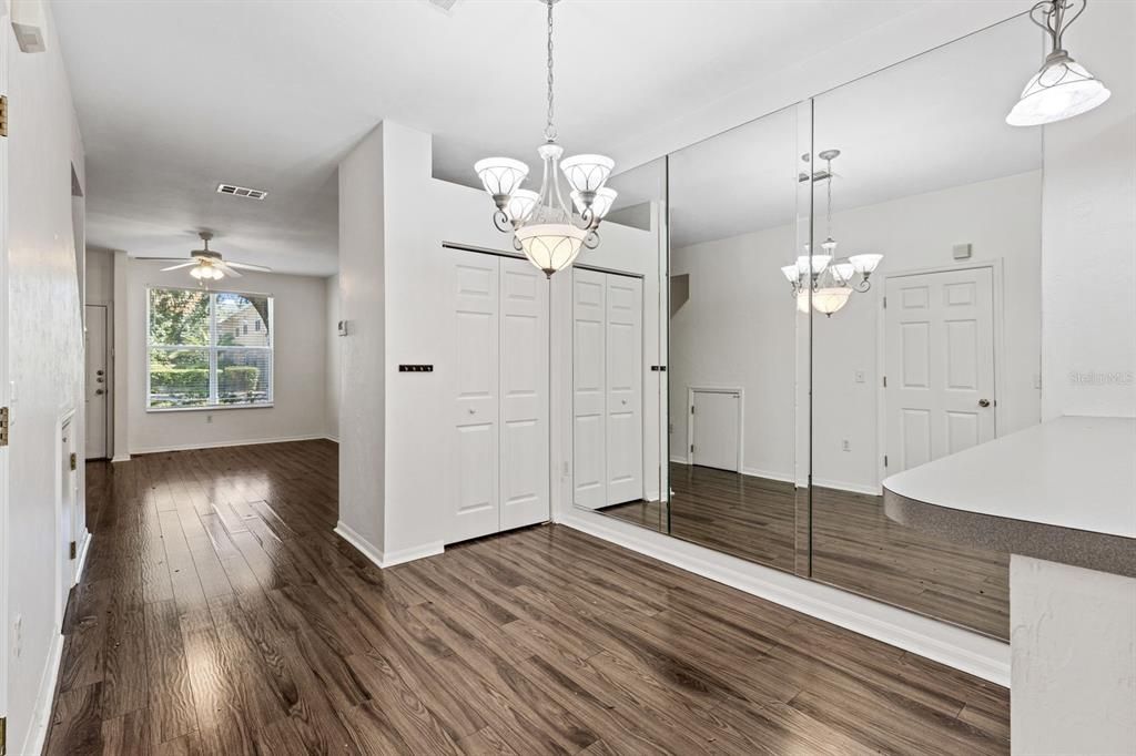 For Rent: $1,495 (2 beds, 2 baths, 1114 Square Feet)