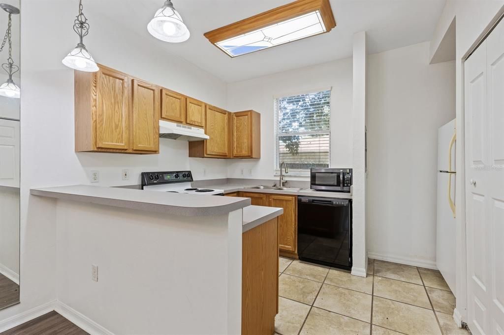 For Rent: $1,495 (2 beds, 2 baths, 1114 Square Feet)