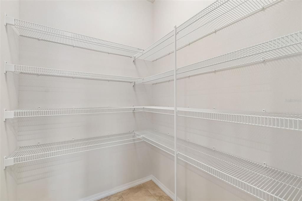 For Sale: $209,900 (2 beds, 2 baths, 1320 Square Feet)