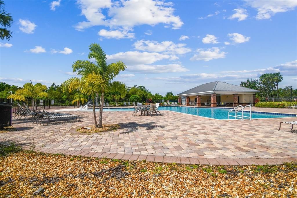For Sale: $209,900 (2 beds, 2 baths, 1320 Square Feet)