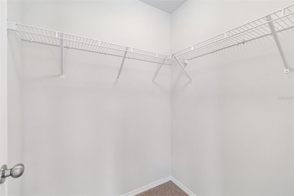 For Sale: $209,900 (2 beds, 2 baths, 1320 Square Feet)