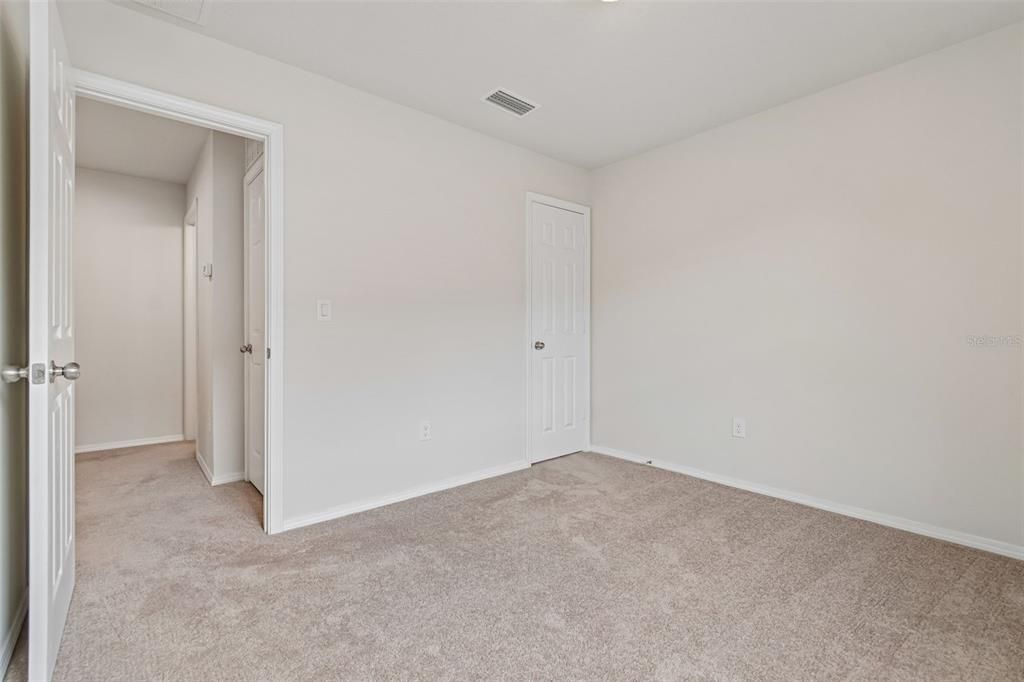 For Sale: $209,900 (2 beds, 2 baths, 1320 Square Feet)